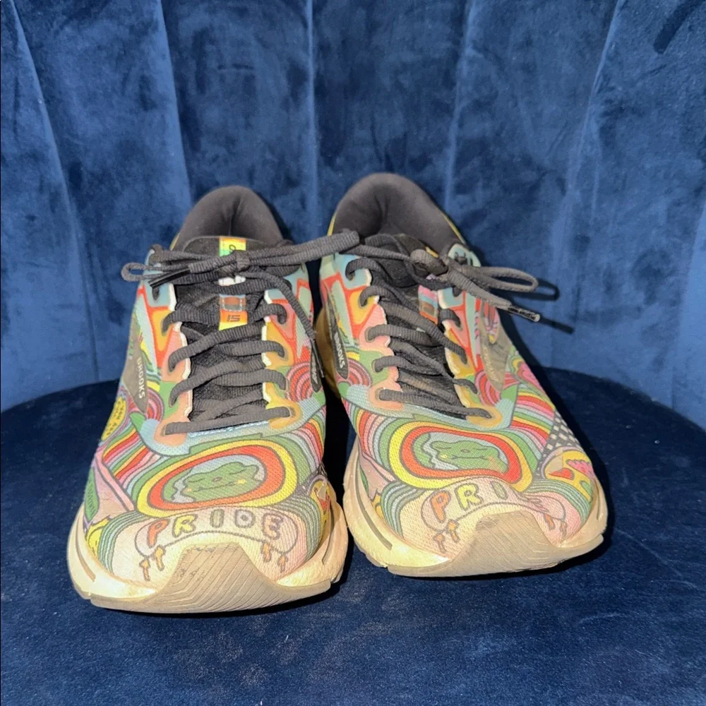 Brooks x Wednesday Holmes Ghost 15 Run With Pride Graphic Running Shoes Size 12 - Picture 2 of 6